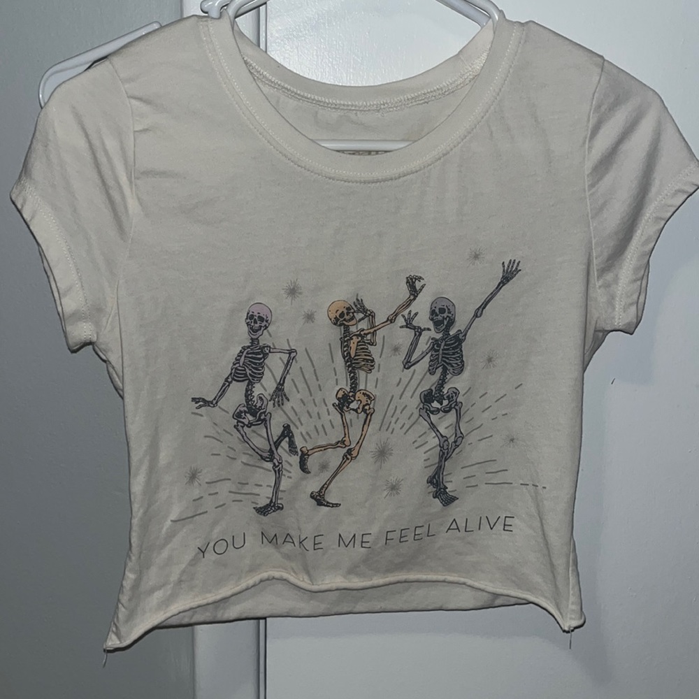 Woman’s skeleton crop top
